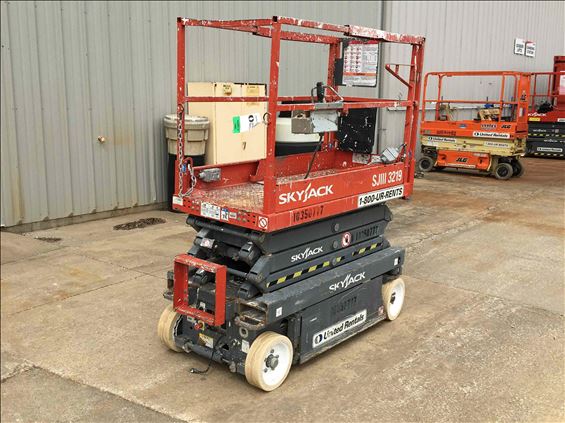 2015 Skyjack SJIII3219 Scissor Lift