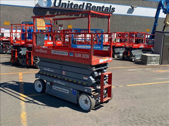 2014 Skyjack SJIII3226 Scissor Lift