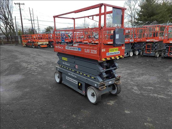 2014 Skyjack SJIII3226 Scissor Lift