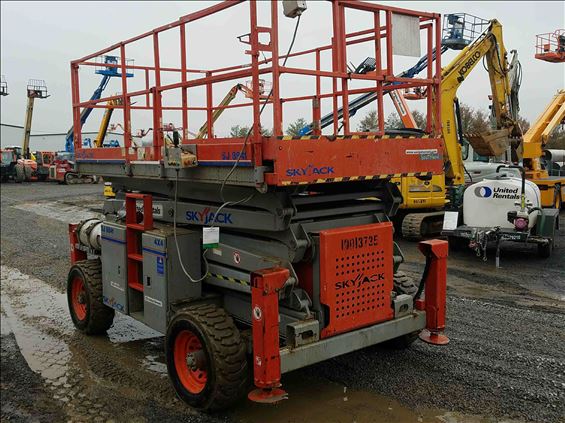 2011 Skyjack SJ8841RT Scissor Lift