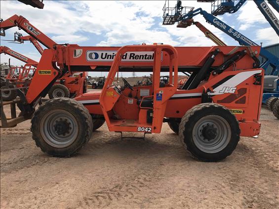 2014 SKYTRAK 8042 Reach Forklift