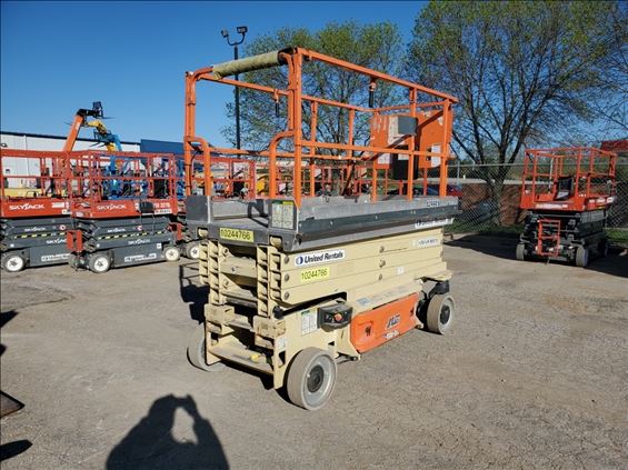 2014 JLG 3246ES Scissor Lift