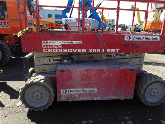2013 MEC 2659 ERT Scissor Lift
