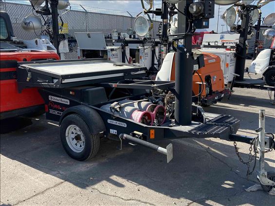 2015 Magnum Pro MLT4000S Towable Light Tower