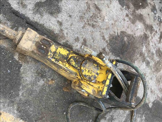 2016 Atlas Copco SB 220 Earthmoving Attachment
