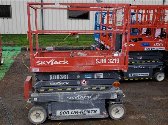 2014 Skyjack SJIII3219 Scissor Lift