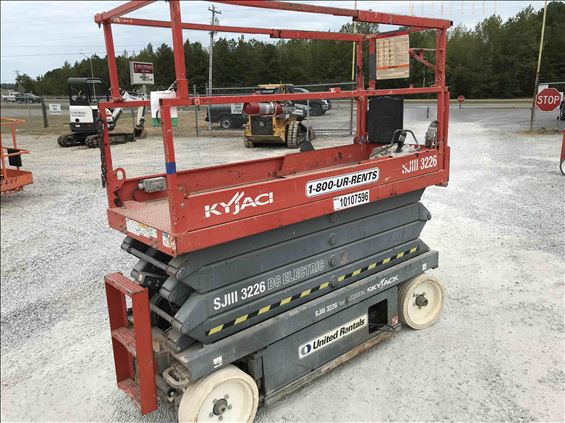 2013 Skyjack SJIII3226 Scissor Lift