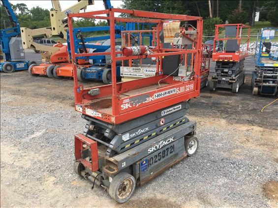 2014 Skyjack SJIII3219 Scissor Lift