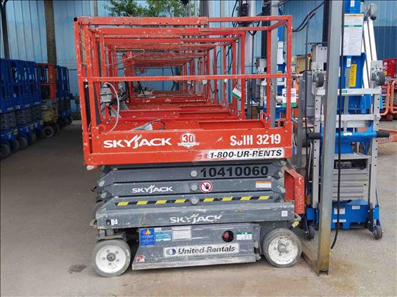2015 Skyjack SJIII3219 Scissor Lift