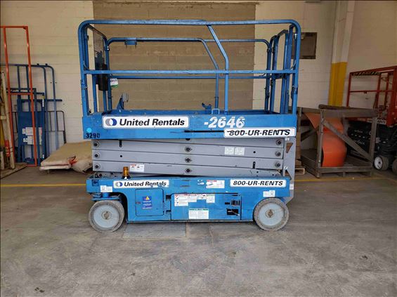 2014 Genie GS-2646 Scissor Lift