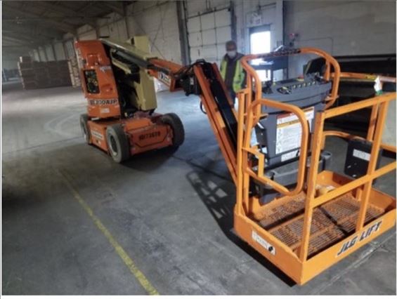 2013 JLG E300AJP Boom Lift