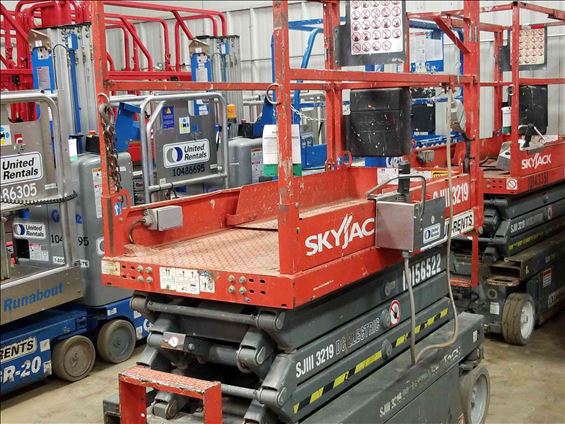 2013 Skyjack SJIII3219 Scissor Lift