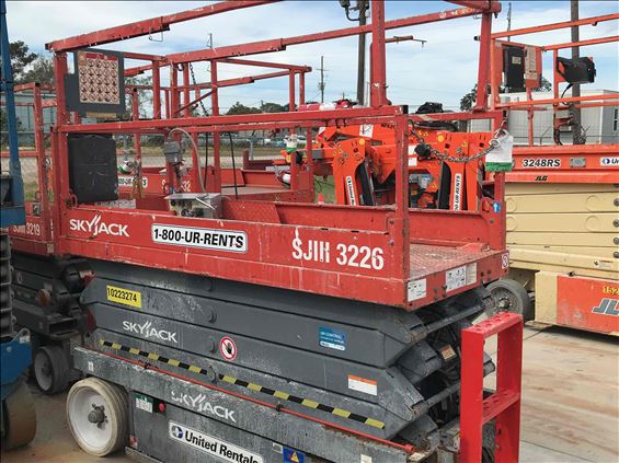 2014 Skyjack SJIII3226 Scissor Lift