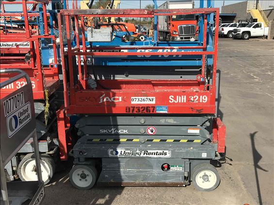 2015 Skyjack SJIII3219 Scissor Lift