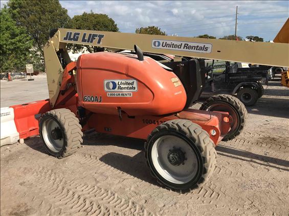 2012 JLG 600AJ
