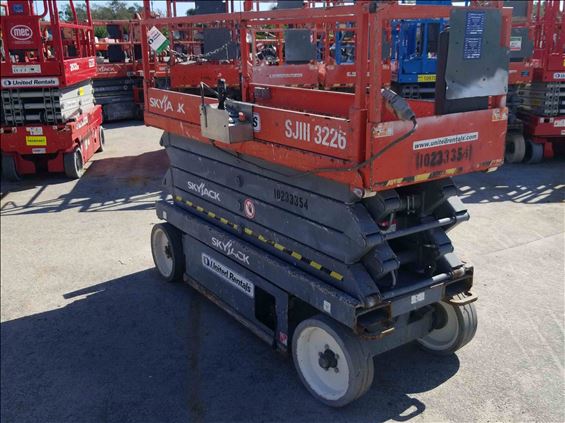2014 Skyjack SJIII3226 Scissor Lift