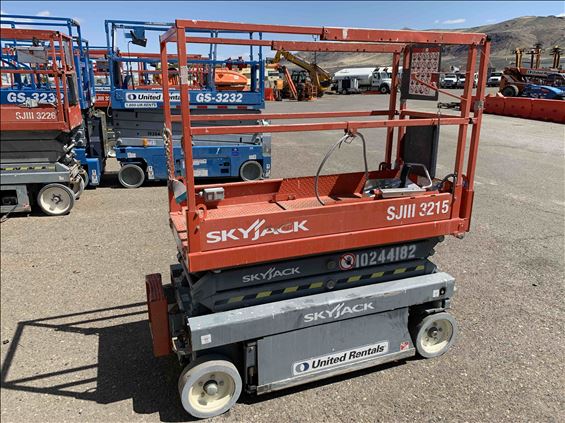 2014 Skyjack SJIII3215 Scissor Lift