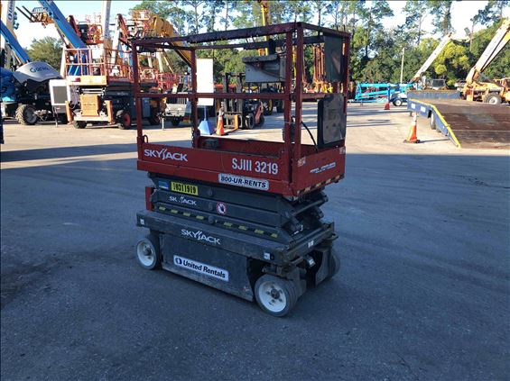 2014 Skyjack SJIII3219 Scissor Lift
