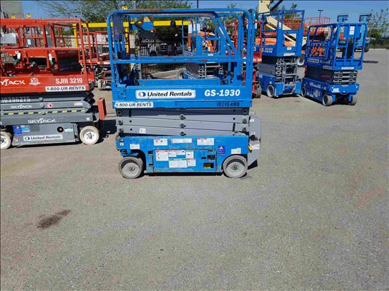 2014 Genie GS-1930 Scissor Lift