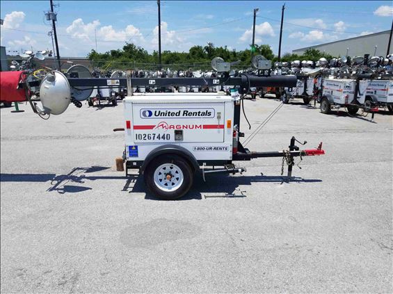 2014 Magnum Pro MLT3060 Towable Light Tower