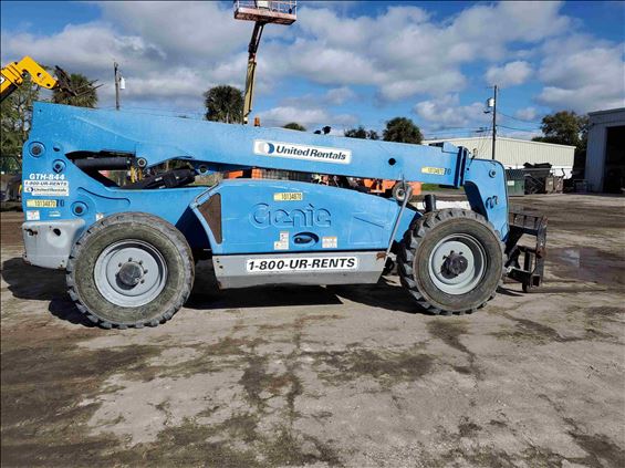 2013 Genie GTH-844 S