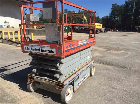 2012 Skyjack SJIII4632 Scissor Lift