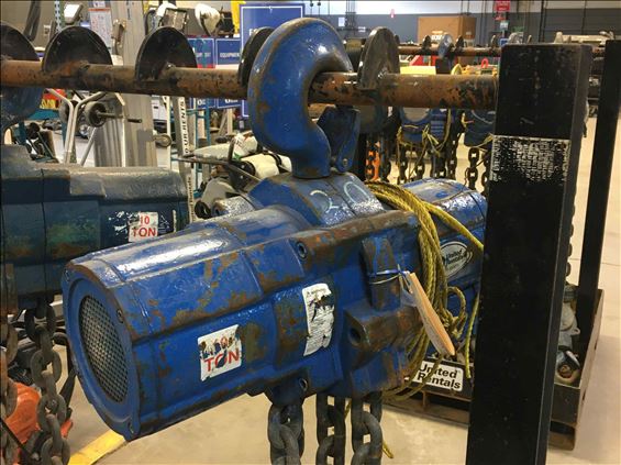 2012 JD NEUHAUS PROFI 10T Hoist