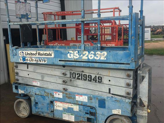 2014 Genie GS-2632 Scissor Lift