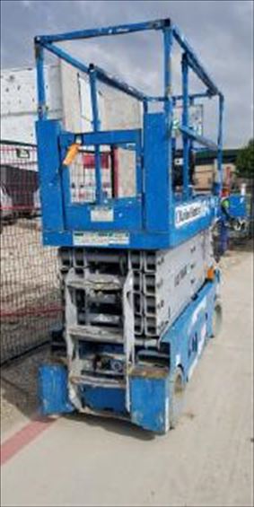 2014 Genie GS-3232 Scissor Lift