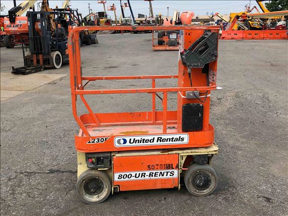 2014 JLG 1230ES Scissor Lift
