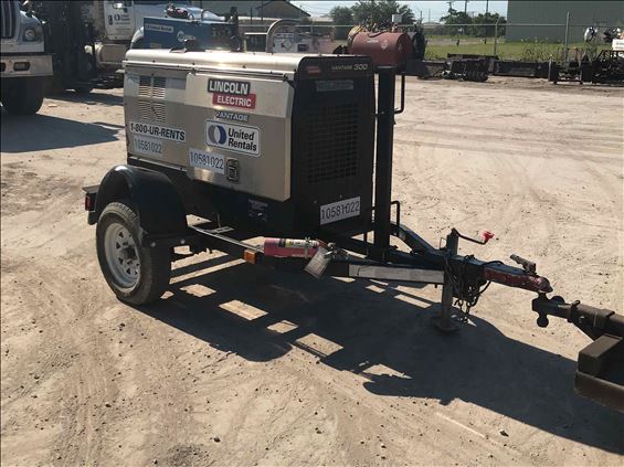 2017 Lincoln Electric Vantage 300 Welder