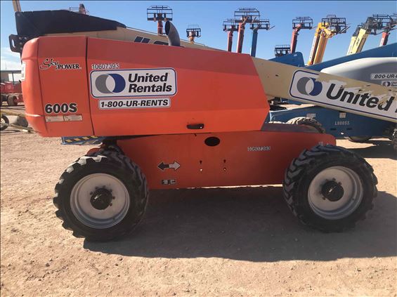 2017 JLG 600S Boom Lift