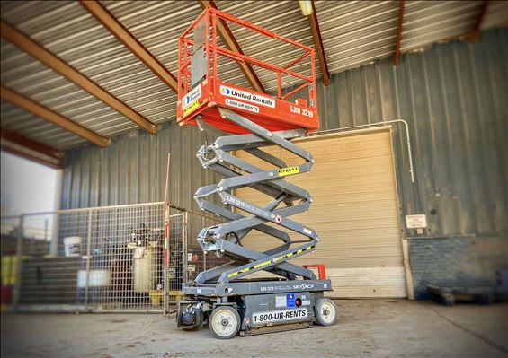 2013 Skyjack SJIII3219 Scissor Lift