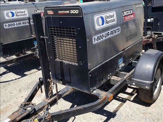 2015 Lincoln Electric Vantage 300 Welder