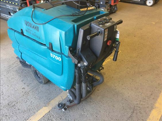 2017 Tennant M-5700