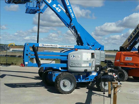 2011 Genie Z-45/25J IC