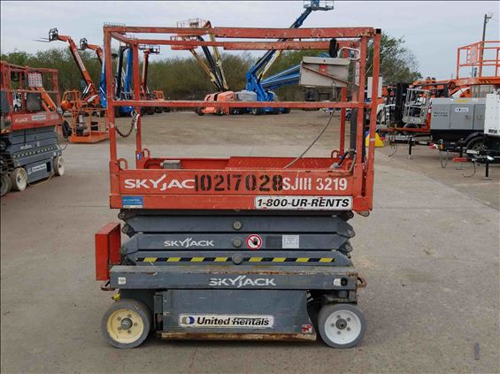 2014 Skyjack SJIII3219 Scissor Lift