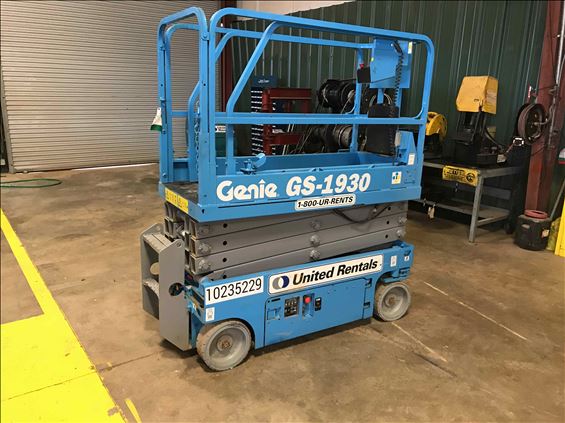 2014 Genie GS-1930 Scissor Lift