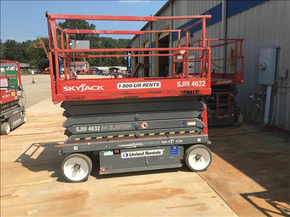 2013 Skyjack SJIII4632 Scissor Lift