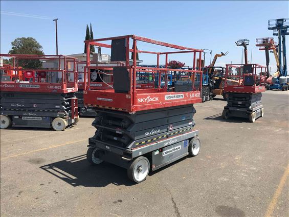 2014 Skyjack SJIII4632 Scissor Lift