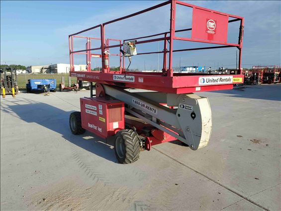 2014 MEC 3084RT Scissor Lift