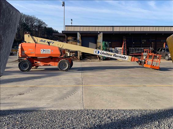 2013 JLG 800S Boom Lift