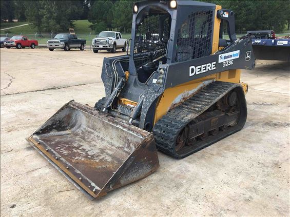2014 John Deere 323E