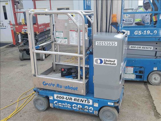 2013 Genie GR-20 Vertical Lift