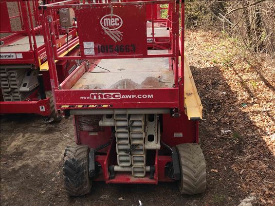 2013 MEC 4069ERT Scissor Lift