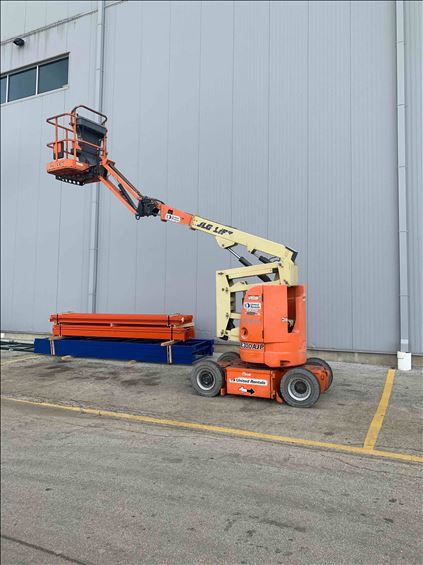 2013 JLG E300AJP Boom Lift
