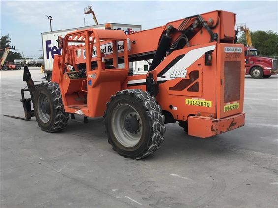 2013 SKYTRAK 10054 Rough Terrain Forklift