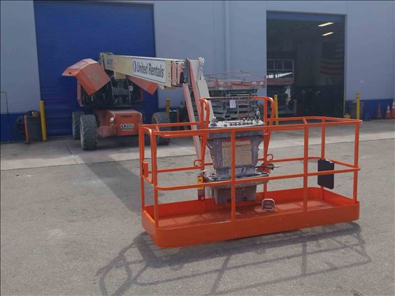 2013 JLG 860SJ Boom Lift