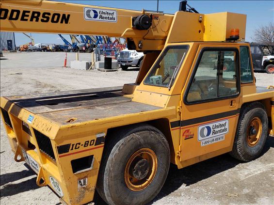 2004 Broderson IC-80-3G Crane