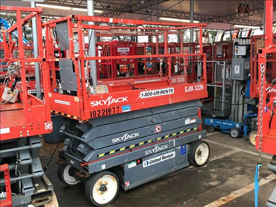 2014 Skyjack SJIII3226 Scissor Lift